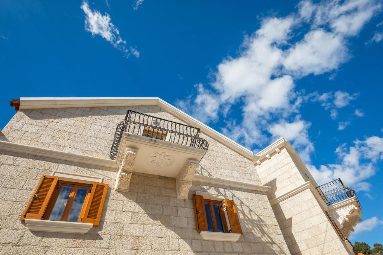 Luxury Stone Villa Nevija 2022 Private Villa ميلنا المظهر الخارجي الصورة