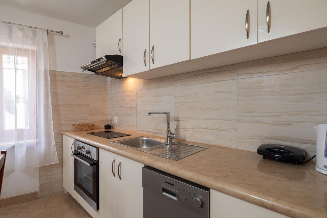 Luxury Stone Villa Nevija 2022 Private Villa ميلنا المظهر الخارجي الصورة
