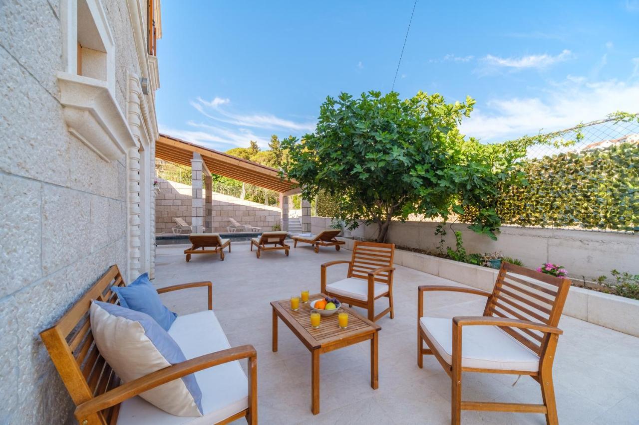Luxury Stone Villa Nevija 2022 Private Villa ميلنا المظهر الخارجي الصورة