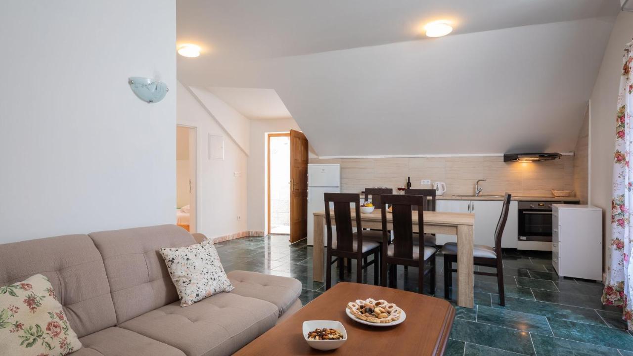 Luxury Stone Villa Nevija 2022 Private Villa ميلنا الغرفة الصورة