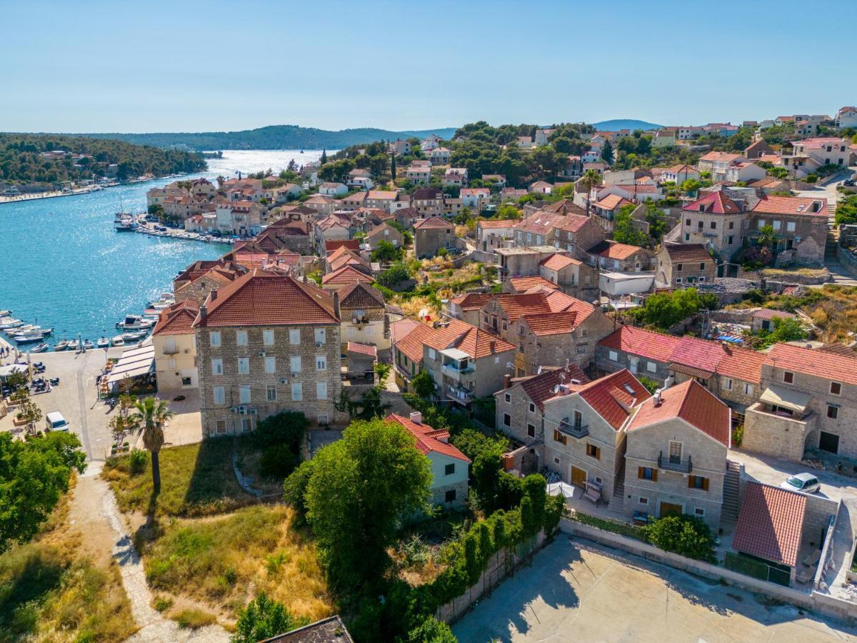 Luxury Stone Villa Nevija 2022 Private Villa ميلنا المظهر الخارجي الصورة