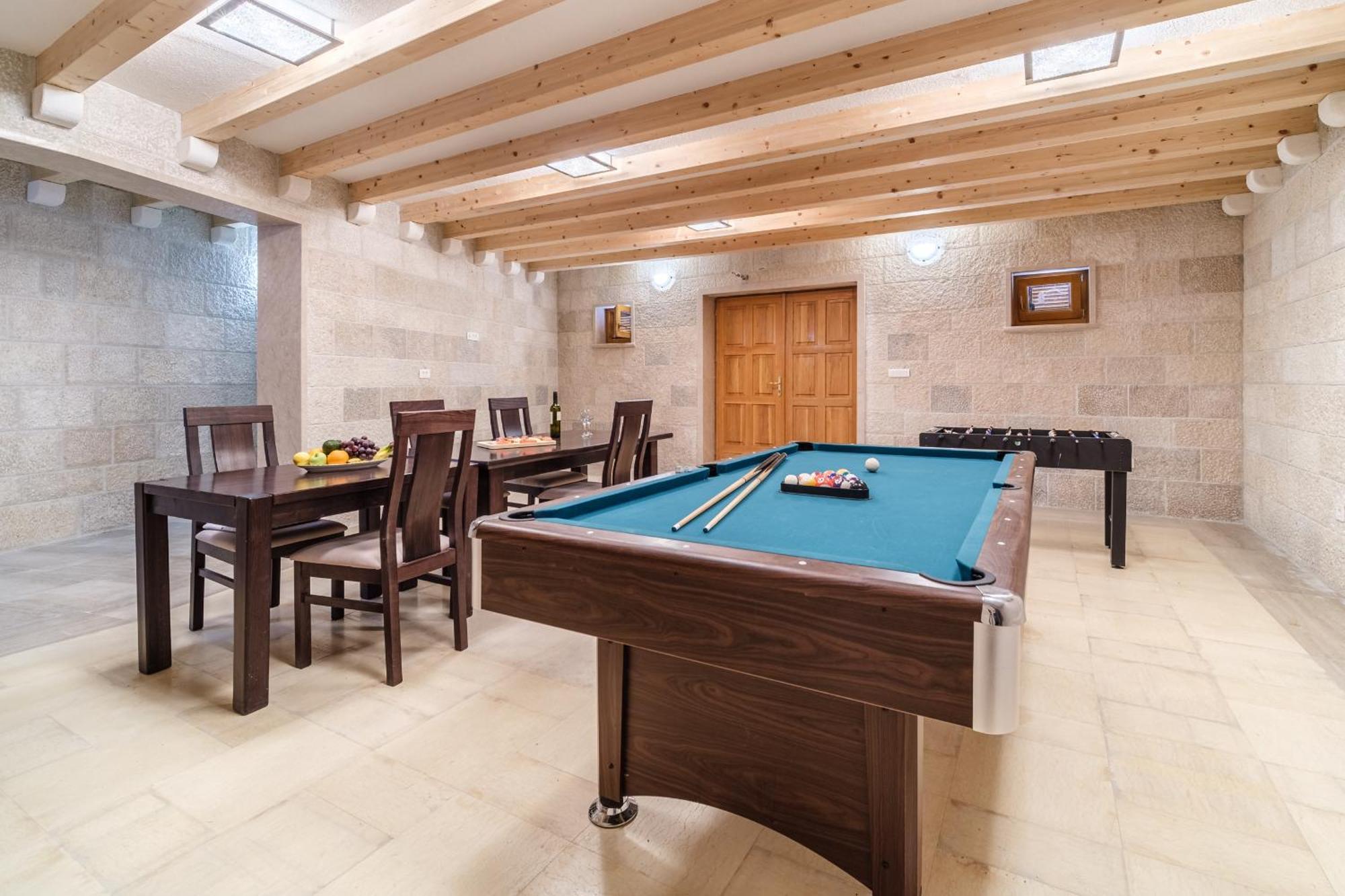 Luxury Stone Villa Nevija 2022 Private Villa ميلنا المظهر الخارجي الصورة