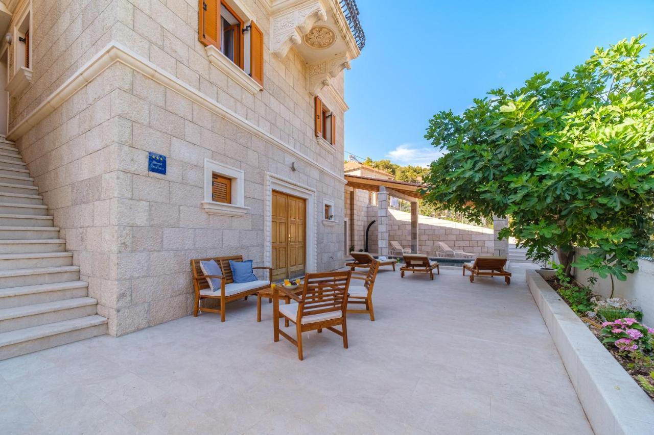 Luxury Stone Villa Nevija 2022 Private Villa ميلنا المظهر الخارجي الصورة