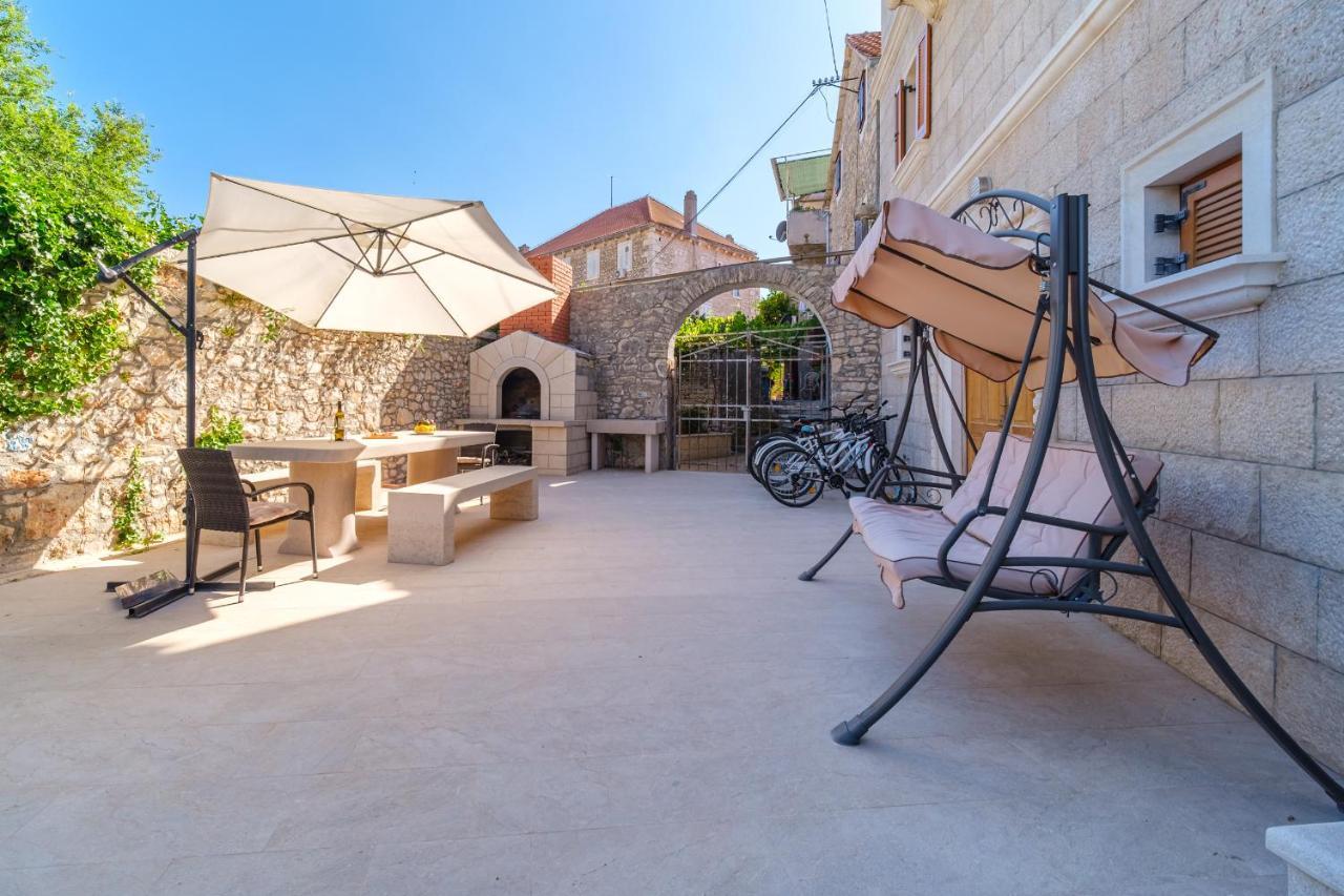 Luxury Stone Villa Nevija 2022 Private Villa ميلنا المظهر الخارجي الصورة